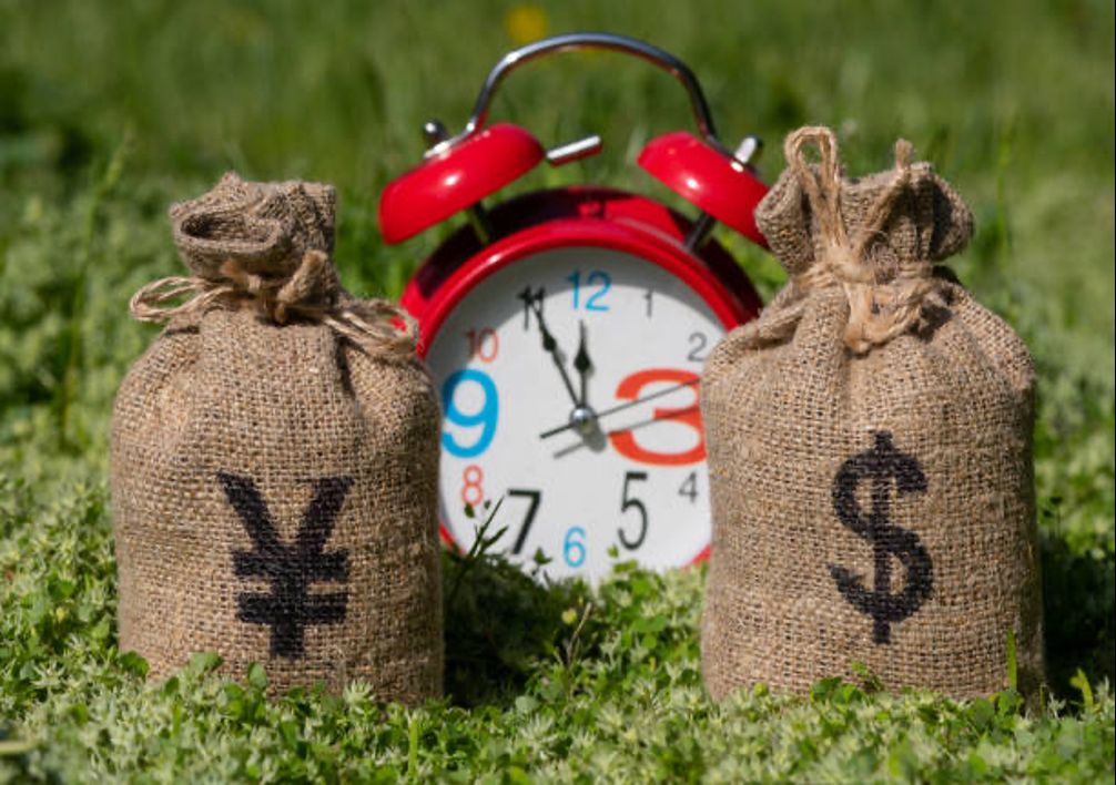 Cover image for article: Market Timing Made Easy: How to Know When to Buy Your Dream Home