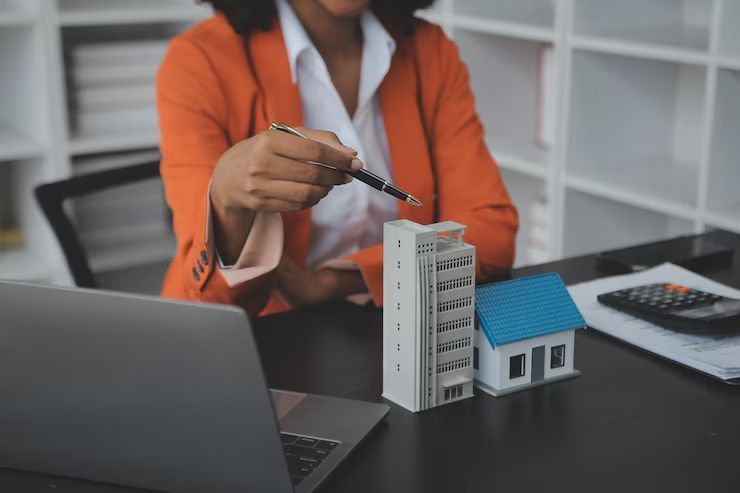 Cover image for article: The Future of Real Estate Financing: 5 Powerful Alternatives to Bank Loans